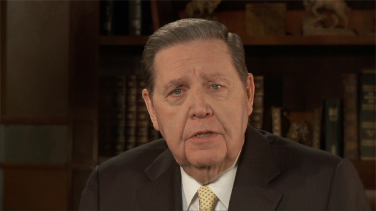 El Élder Jeffrey R. Holland testifica del Libro de Mormón