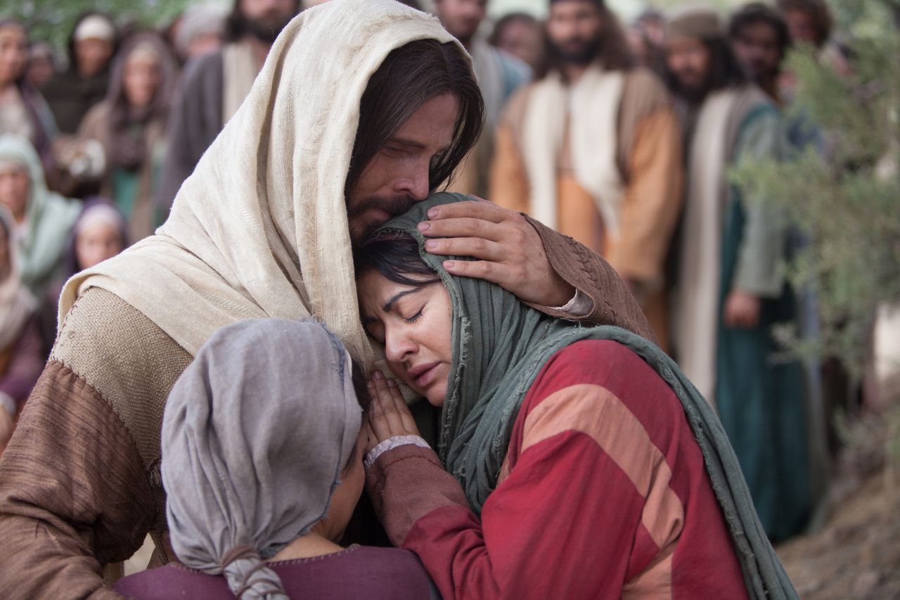 Jesús muestra amor