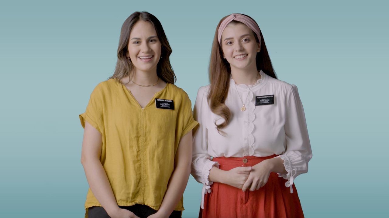 Dos misioneras de La Iglesia de Jesucristo de los Santos de los Últimos Días